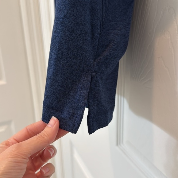 Athleta Uptempo II Tank Top in Navy Blue Heather Size Medium - Picture 4 of 7